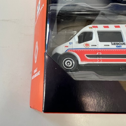 2025 Matchbox Rescue V 5 Pack M5, Capri, Helicopter, Fire Truck and Ambulance - Picture 4 of 12