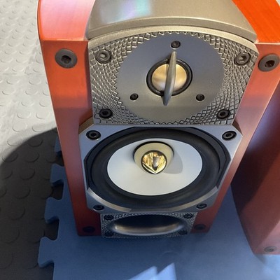 Paradigm Reference Studio 10 v5 Speakers MINT!