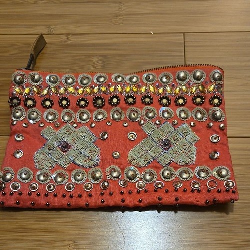 New Beautiful Beaded Pouch - Picture 1 of 2