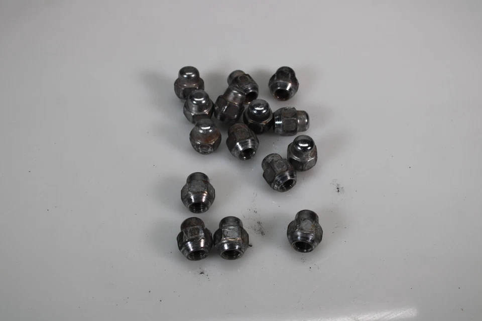 Juego de 3 pernos de tuerca de rueda Hyundai Genesis Coupe 2009-2016 Foto 2 de 2