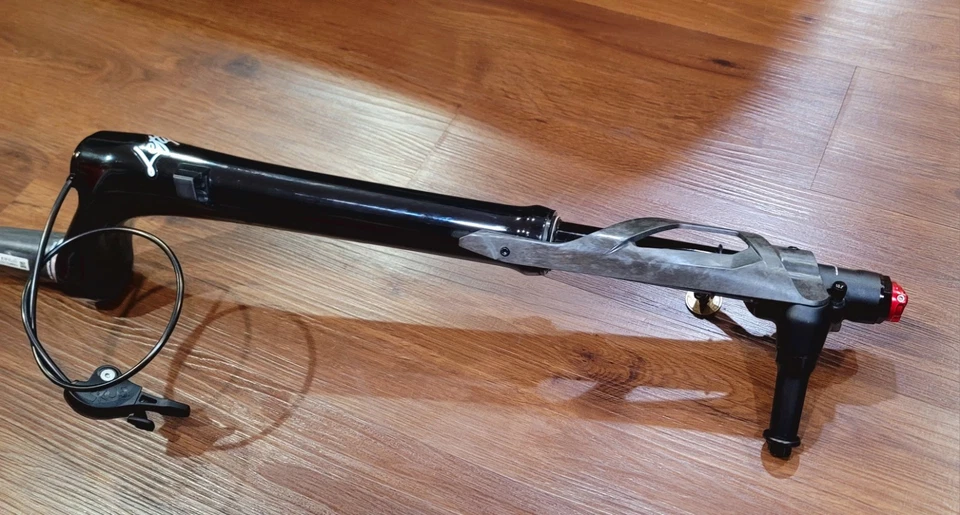 Cannondale Lefty ocho 碳 29 - 100 毫米黑色 带狐狸 遥控锁定 — 第 2/4 张图片