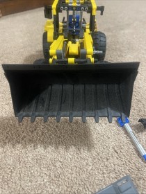 LEGO TECHNIC: Backhoe Loader / Ice Rally Racer & Parts NOT COMPLETE