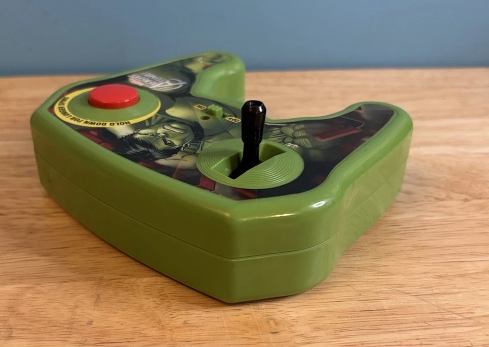 Jakks 2015 Marvel Avengers Assemble Hulk Smash R/C Replacement Remote Control - Image 3 of 4