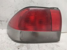 Feu arrière Saab 9000