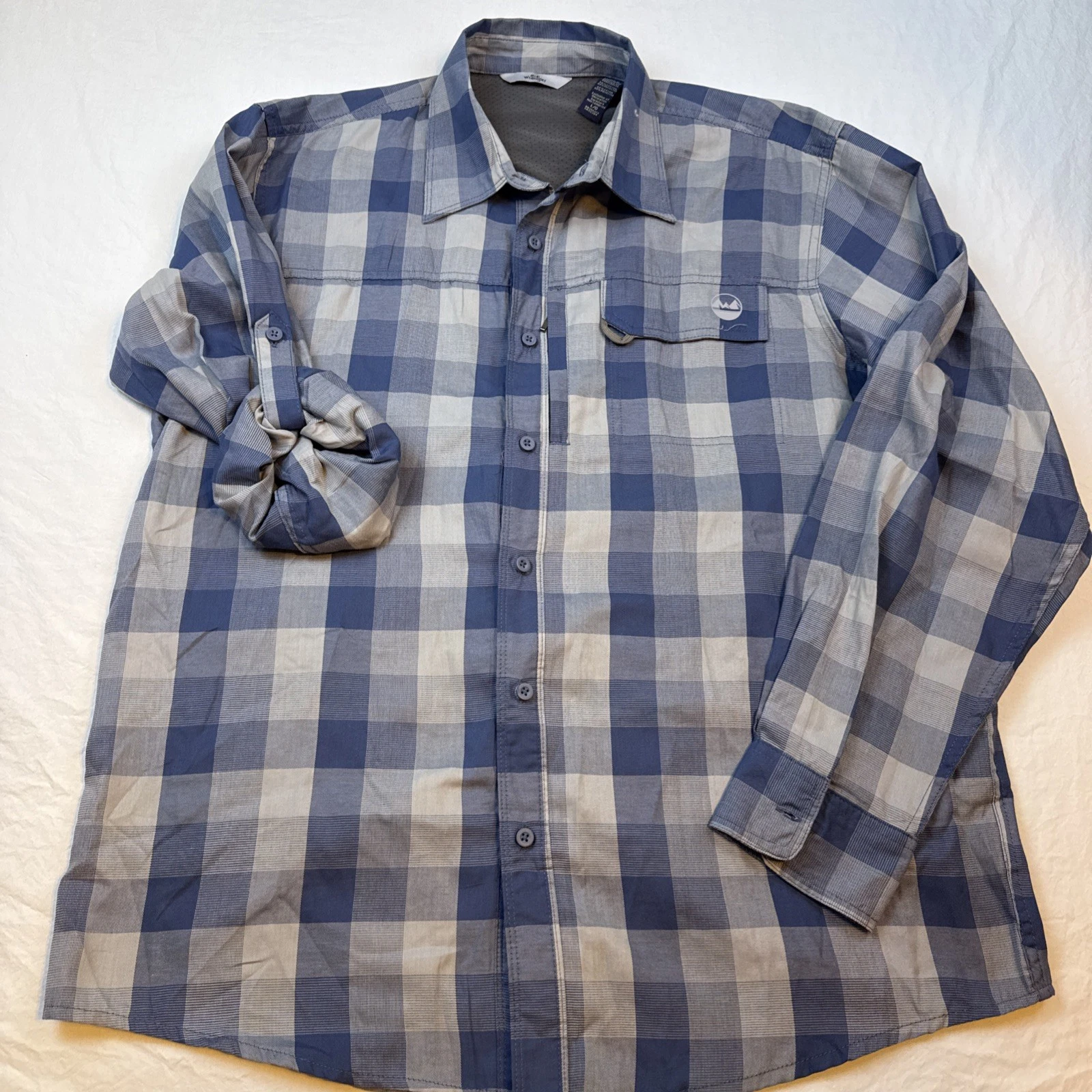 Wrangler ATG Fishing Mens LARGE Long Sleeve Button Up Vented Hiking Outdoors