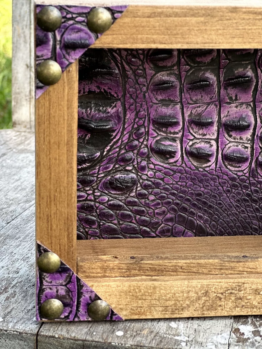 Buckle display frame deals