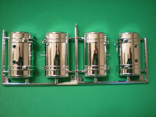 Peterbilt 359 1/25 Rig Semi Truck Tractor chrome diesel fuel gas tanks model lot