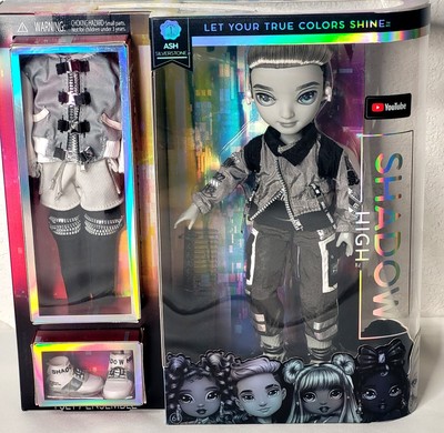 RAINBOW SHADOW HIGH ASH SILVERSTONE COLLECTOR DOLL FASHION SERIES 1 BLACK &WHITE