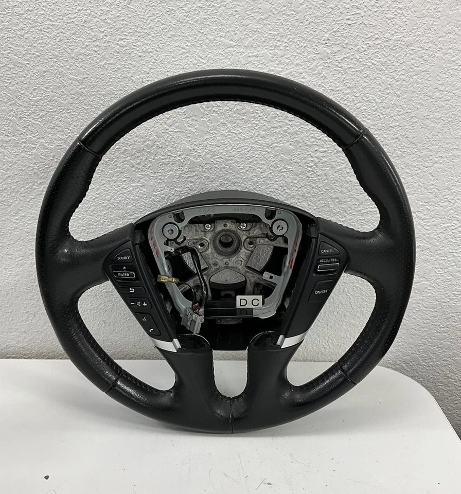 Volante de couro preto Nissan Murano 2013 fabricante de equipamento original - Imagem 2 de 4