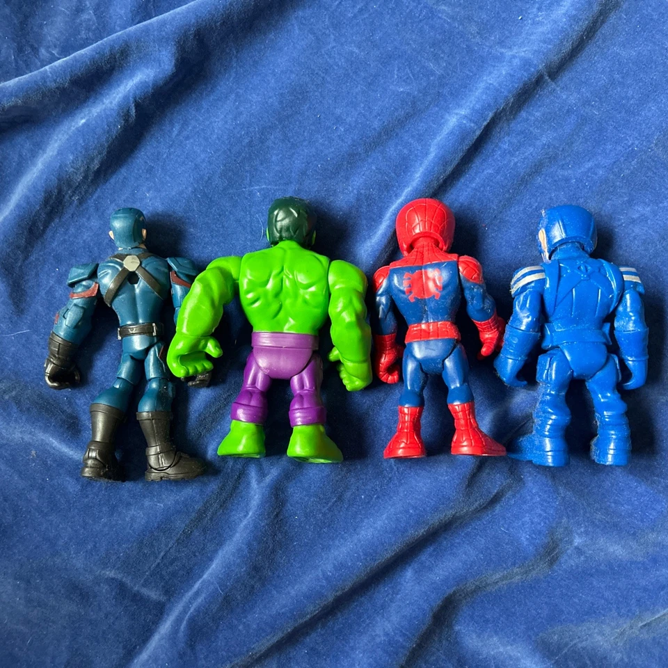 Lot Of 4 Marvel Disney 5.5 Figures Spider-Man Hulk & 2 Captain Americas Action - Image 4 of 4