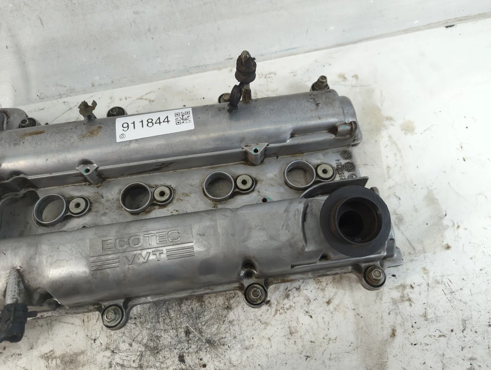 Chevrolet Malibu 2010 pasajero culata derecha cubierta válvula YB4E6 Foto 3 de 4