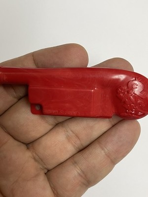 CAP'N CRUNCH CEREAL 1960's BO'SUN WHISTLE Captain RED SWIRL RARE