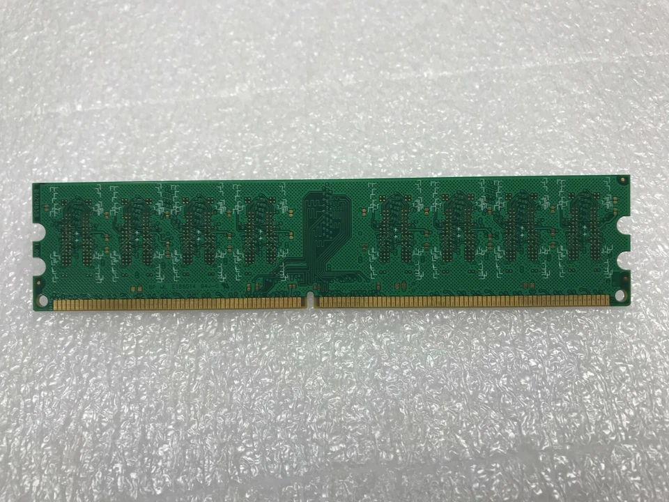 Crucial 1GB PC2-6400 800 MHz DDR2 SDRAM Memory, CT12864AA800 - Image 3 of 3
