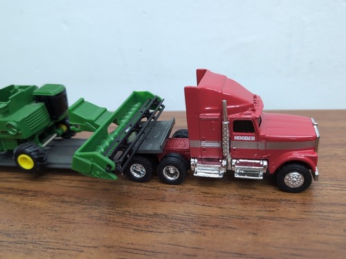 1/64 Ertl Toy Hoober Tractor Trailer Truck Dealership Set Case IH - Picture 2 of 3