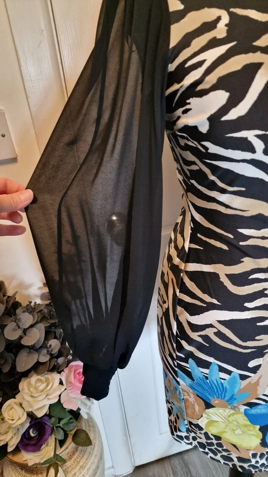 Star by Julien Macdonald size 10 chiffon sleeved short body con dress - Image 3 of 4