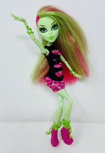 monster high coffin bean venus mcflytrap doll
