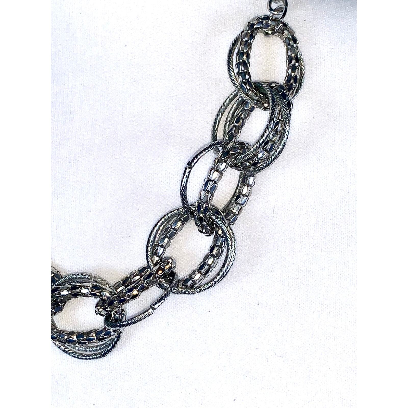 Silver Tone Interlocking Textured Snake Chain Cir… - image 6