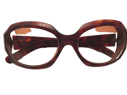 Vera Wang Designer Sunglasses Serova in Tortoise Frame  display picture 2