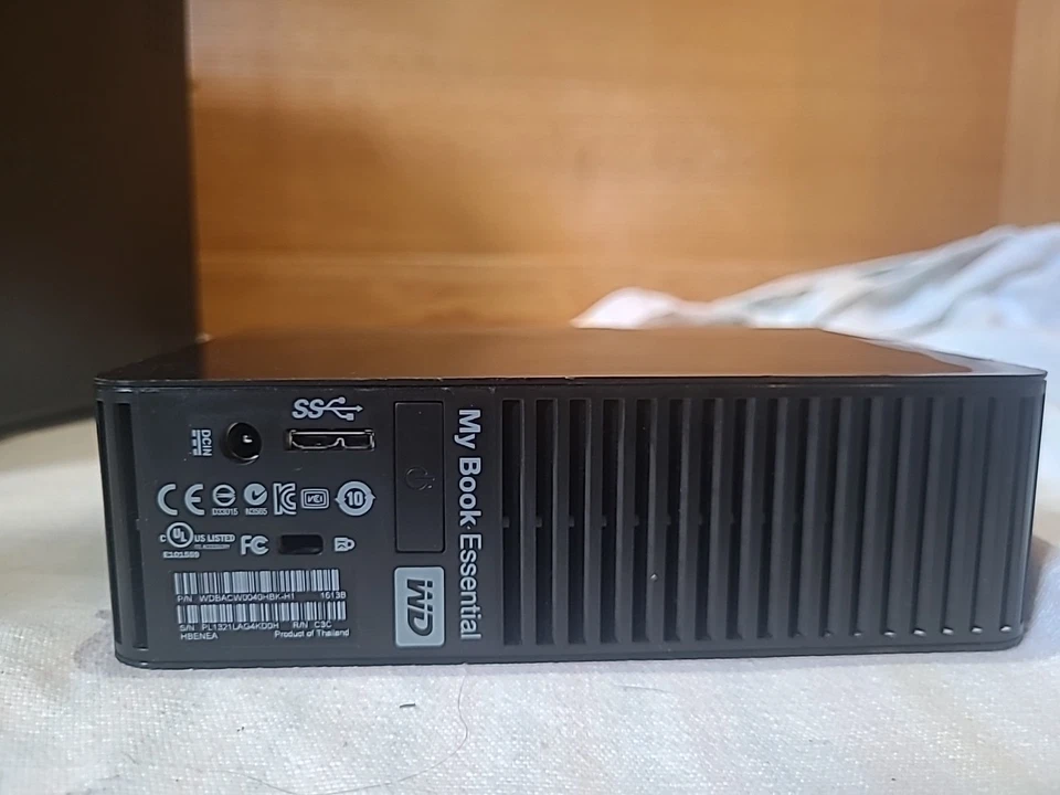 WD My Book 4TB 3,5'' USB 3.0 (WDBACW0040HBK-H1External Hard Drive USED - TESTED - Image 4 of 4