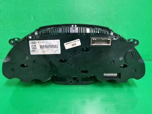 2011 AUDI A5 TFSI Quattro Instrument Clusters 8T0920931L - Image 3 of 4