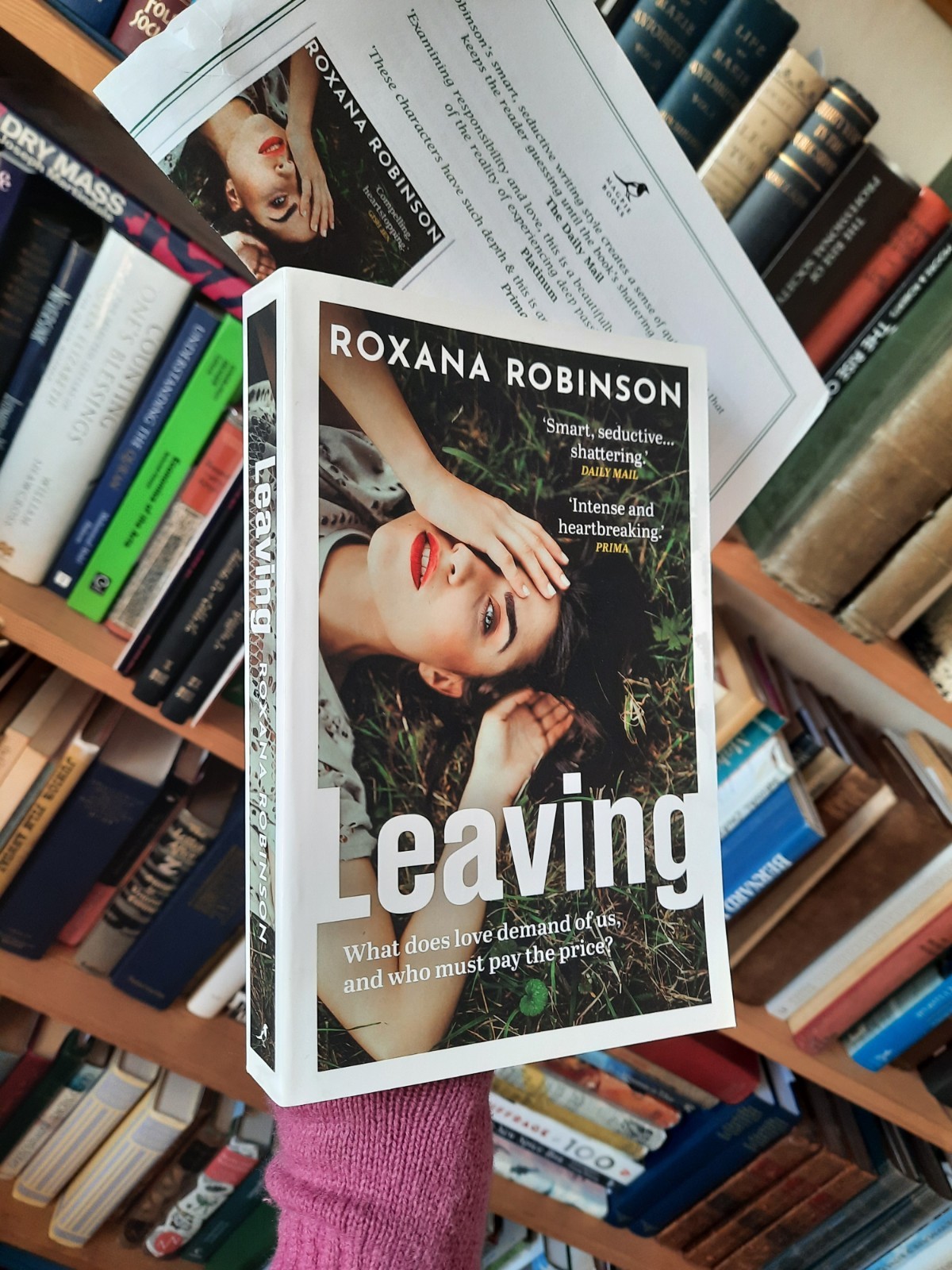 Leaving : A Novel by Roxana Robinson (2024, Paperback)