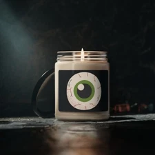 Halloween 9oz Soy Candle - Trick or Treat Your Senses to Halloween Vibes 🎃👻