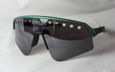 Oakley OO 9465-14 Sutro Lite Sweep Spectrum Gamma Green Oakley OO 9465-14 Sutro Lite Sweep Spectrum Gamma Green