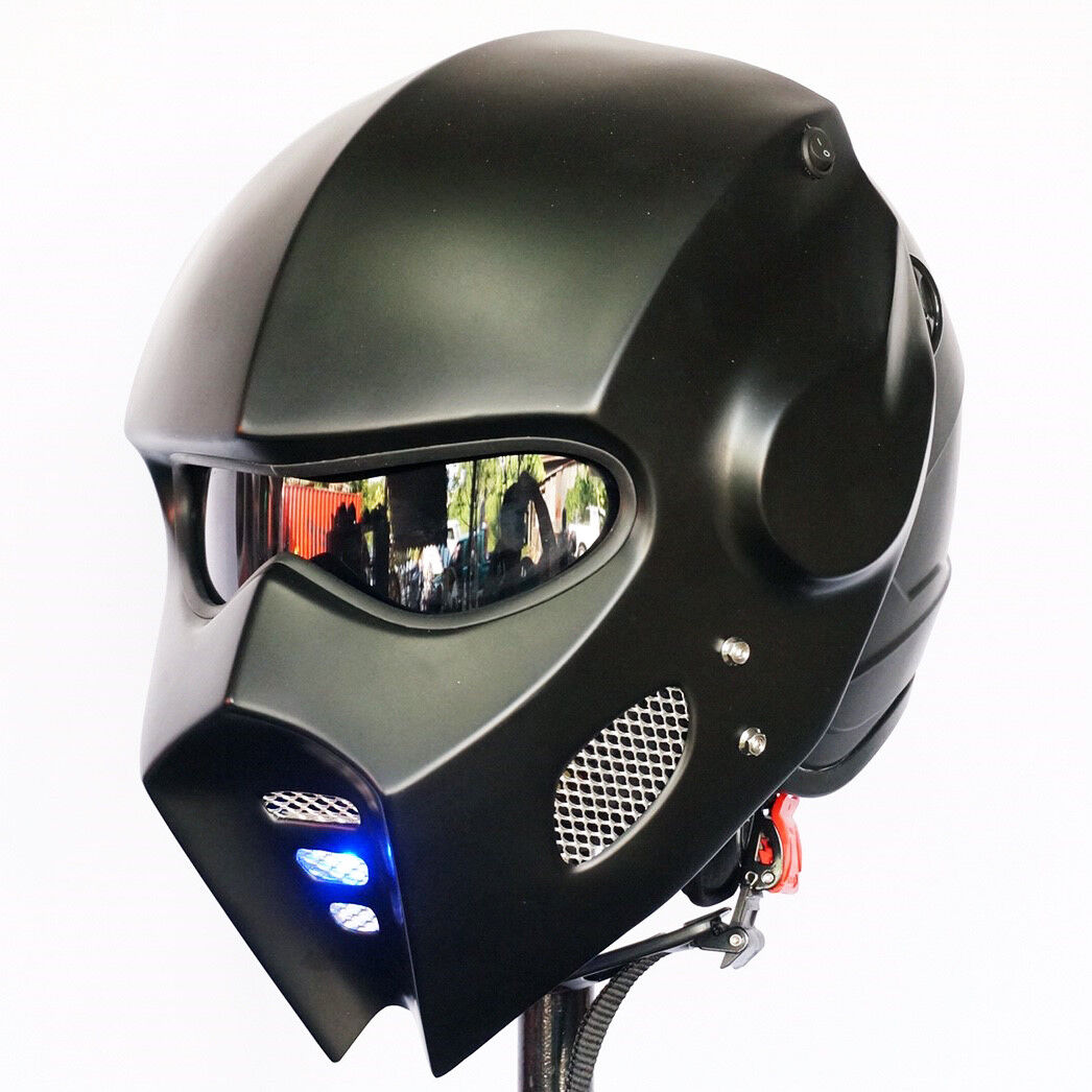 Personnalité moto Cool Iron Man Vintage Full Helmet Off Road Casque de moto  Ghost face - Chine Accessoires de vélo, vélo