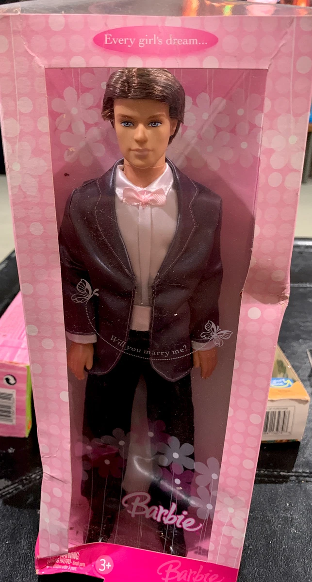 Every Girls Dream Will you marry me Ken Groom Doll 2006 VG