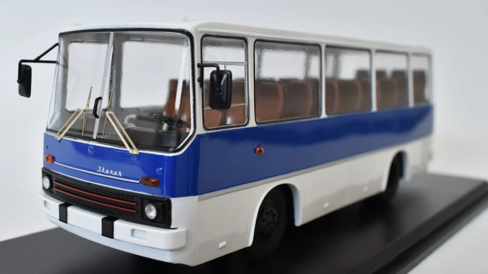 Ikarus 211 - Blau/Weiß - Modell Pro 1:43 - Bild 4 von 4