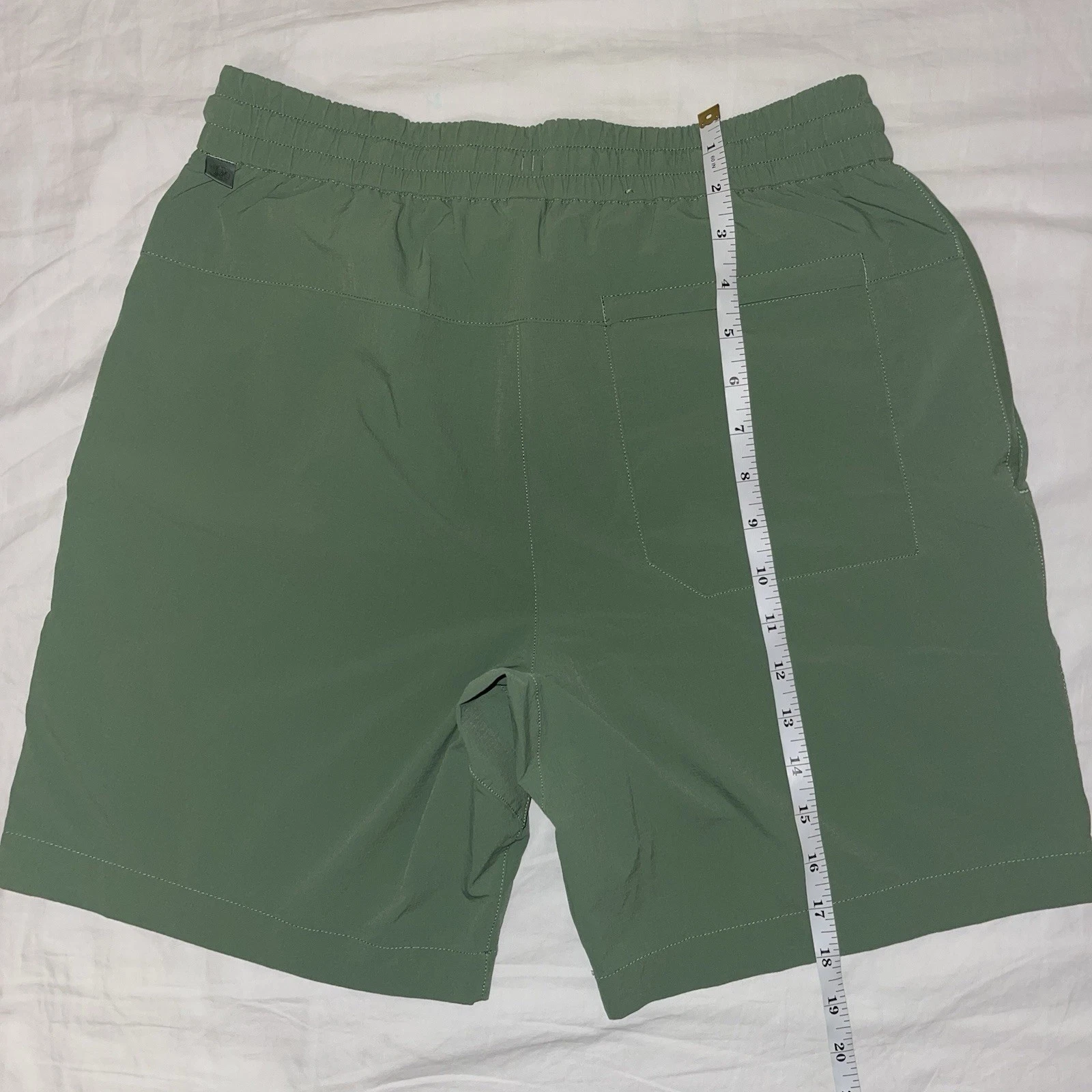 Lululemon Bowline Short 8" Gray / Green Shorts Size M Unlined Rip stop Fabric