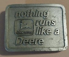 JOHN DEERE 1975 VINTAGE NOTHING RUNS LIKE A DEERE SILVER TONE BELT BUCKLE