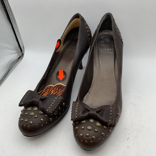 STUART WEITZMAN Ladies Brown Stiletto 7 1/2 Shoes Heels Studs Bows Leather - Picture 10 of 10