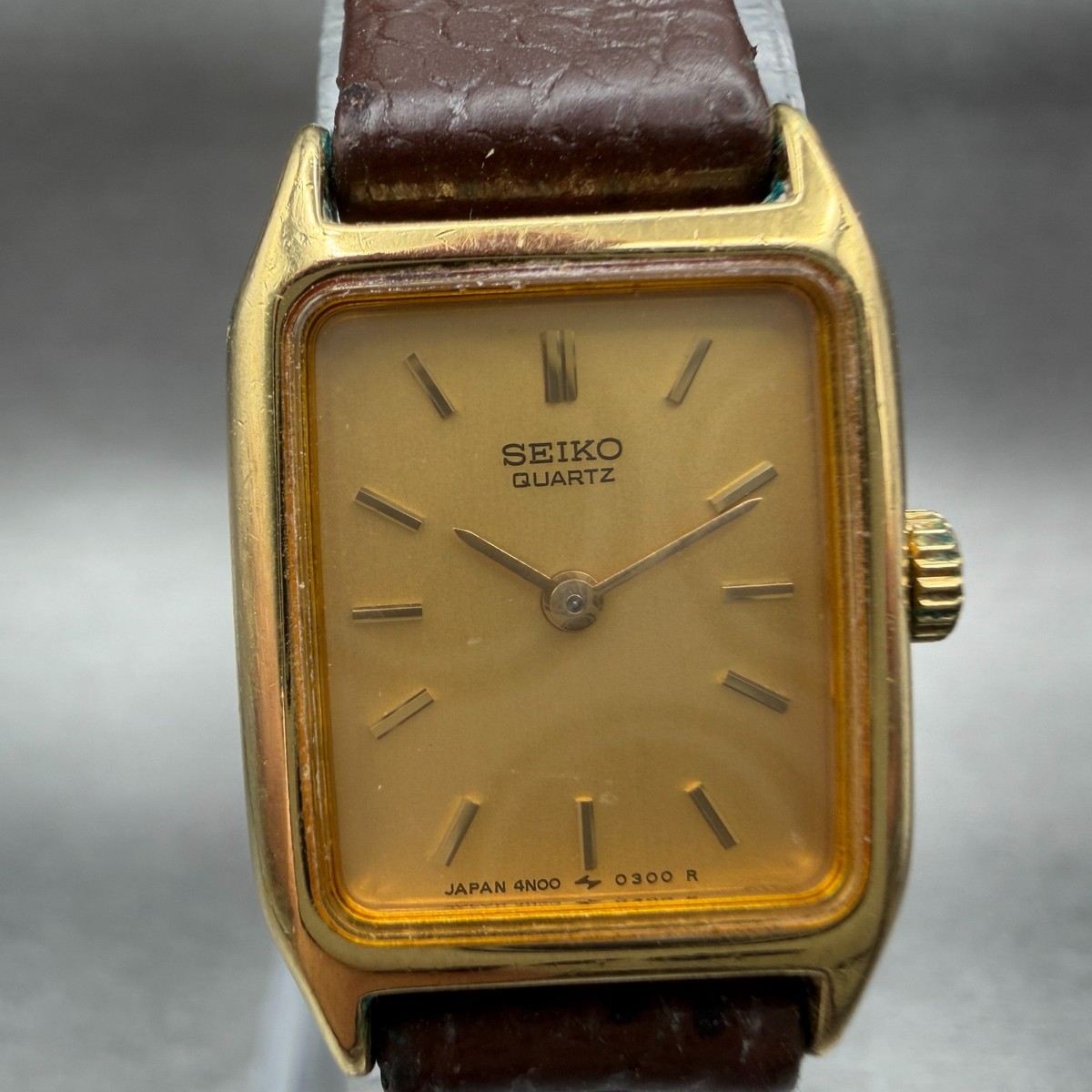 Seiko Tank Watch Women 17mm Champagne Dial Gold Tone 4N00-5129 New