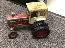 1960s INTERNATIONAL FARMAL 1456 TOY TRACTOR