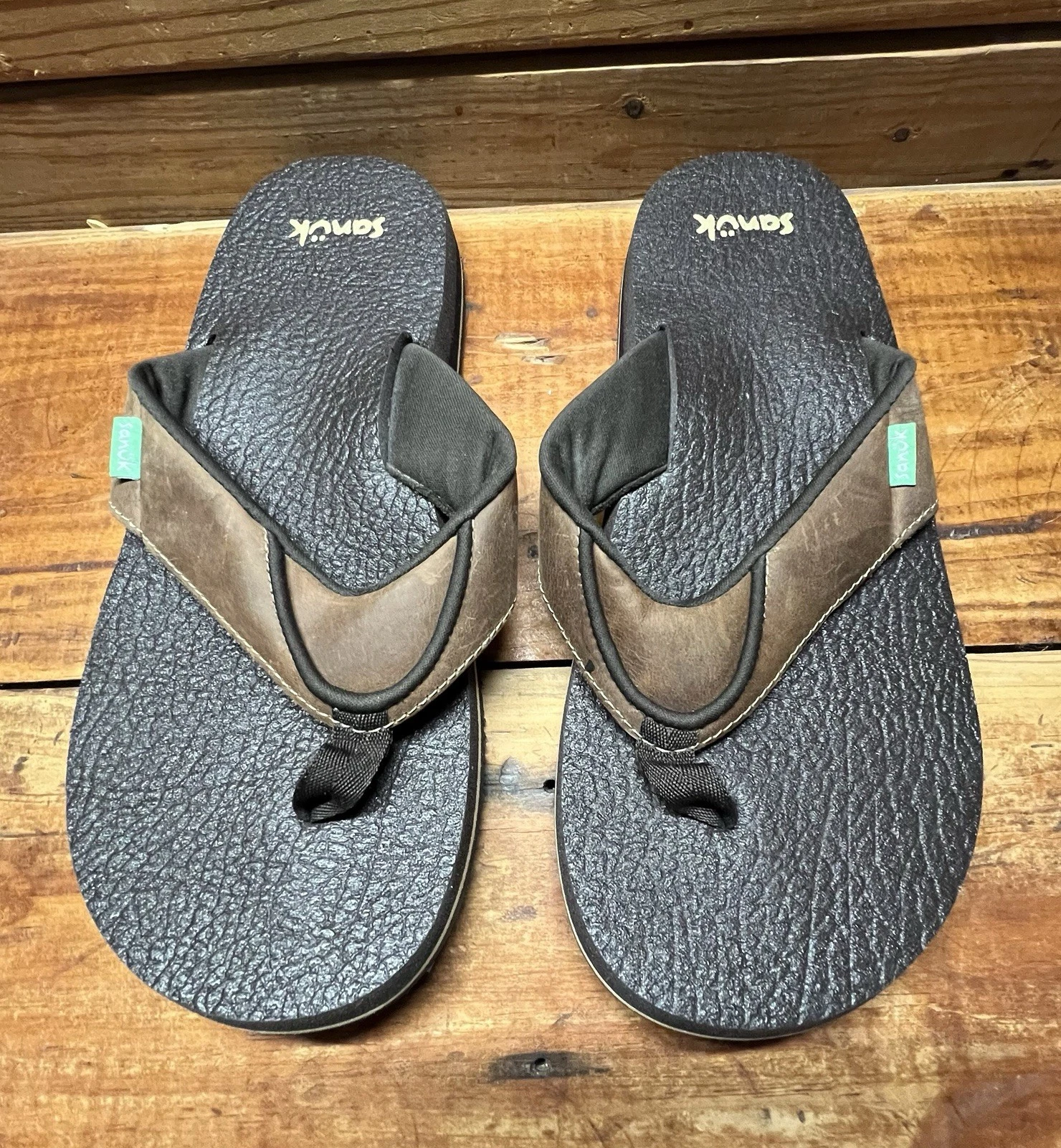 Sanuk Mens Leather Flip Flop Sandal SWS2468 Size US 9
Opens in a new window or tab