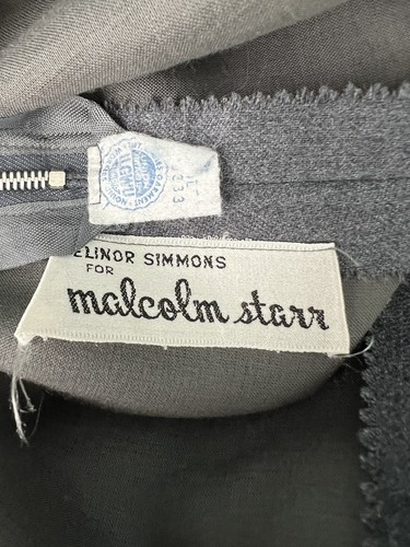 Vintage 1960's Elinor Simmons for Malcolm Starr Gray Wool Sleeveless Mod Dress S - Picture 8 of 8