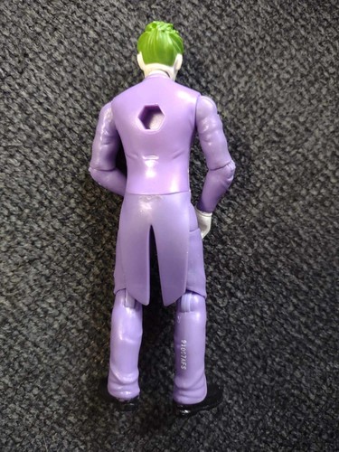 DC Spin Master The Caped Crusader Batman's The Joker 4" 1st Edition Purple Suit - Picture 2 of 2
