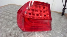 Heckleuchte LED aussen L BMW 320d DPF Aut. E90 / E91/ 2010-2011