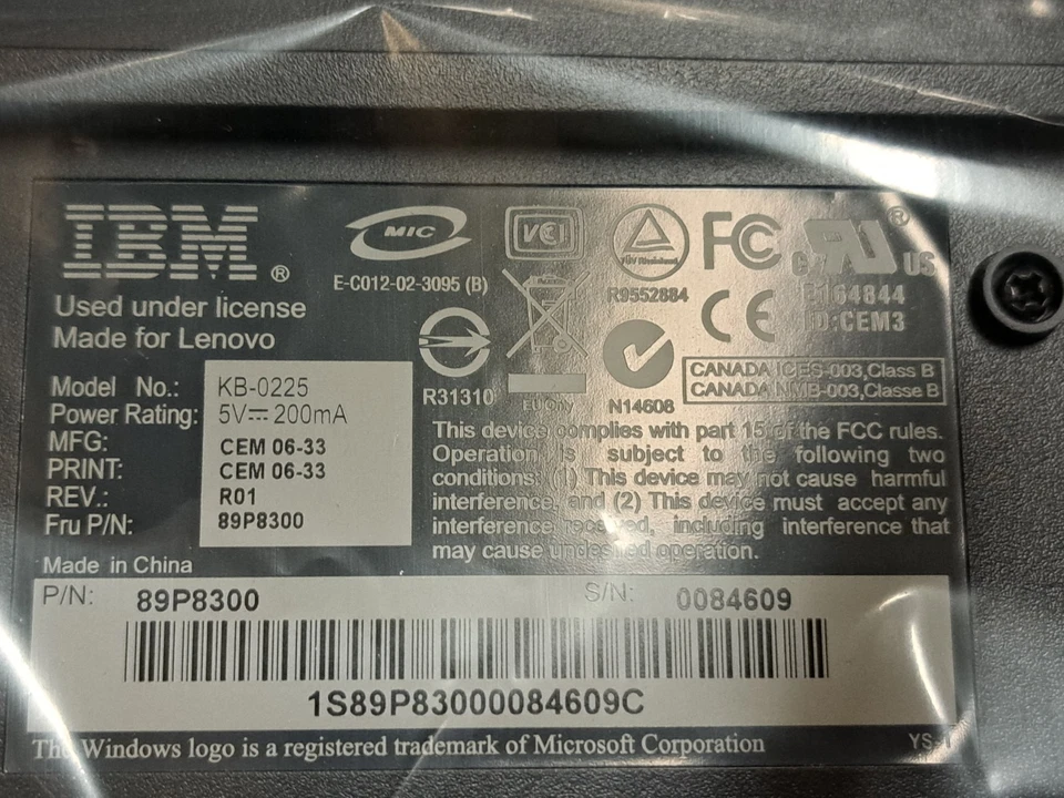 IBM Lenovo Preferred Pro Full Size PS2 Wired Keyboard Model KB-0025 Pn:89P8300 - Image 4 of 4