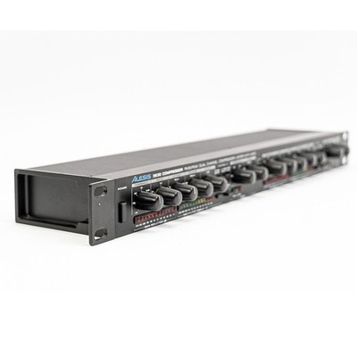 Alesis 3630 Dual-Channel Compressor Limiter Gate w/ Power Supply