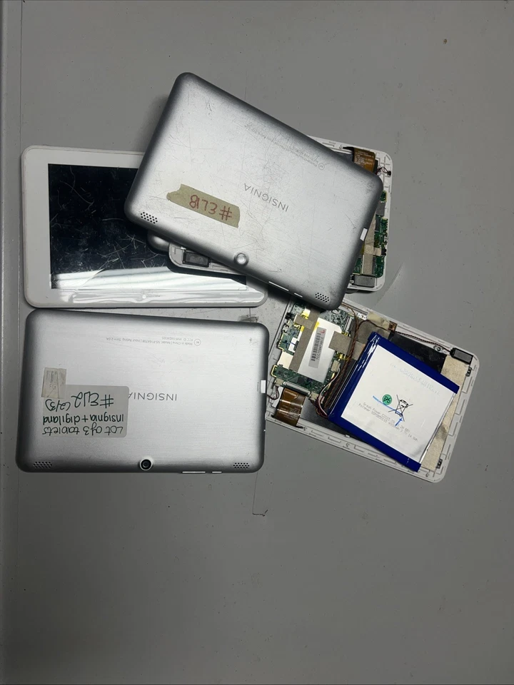 LOT OF 6 Bundle 7” Insignia Tablet SOLD AS IS - Image 3 of 3