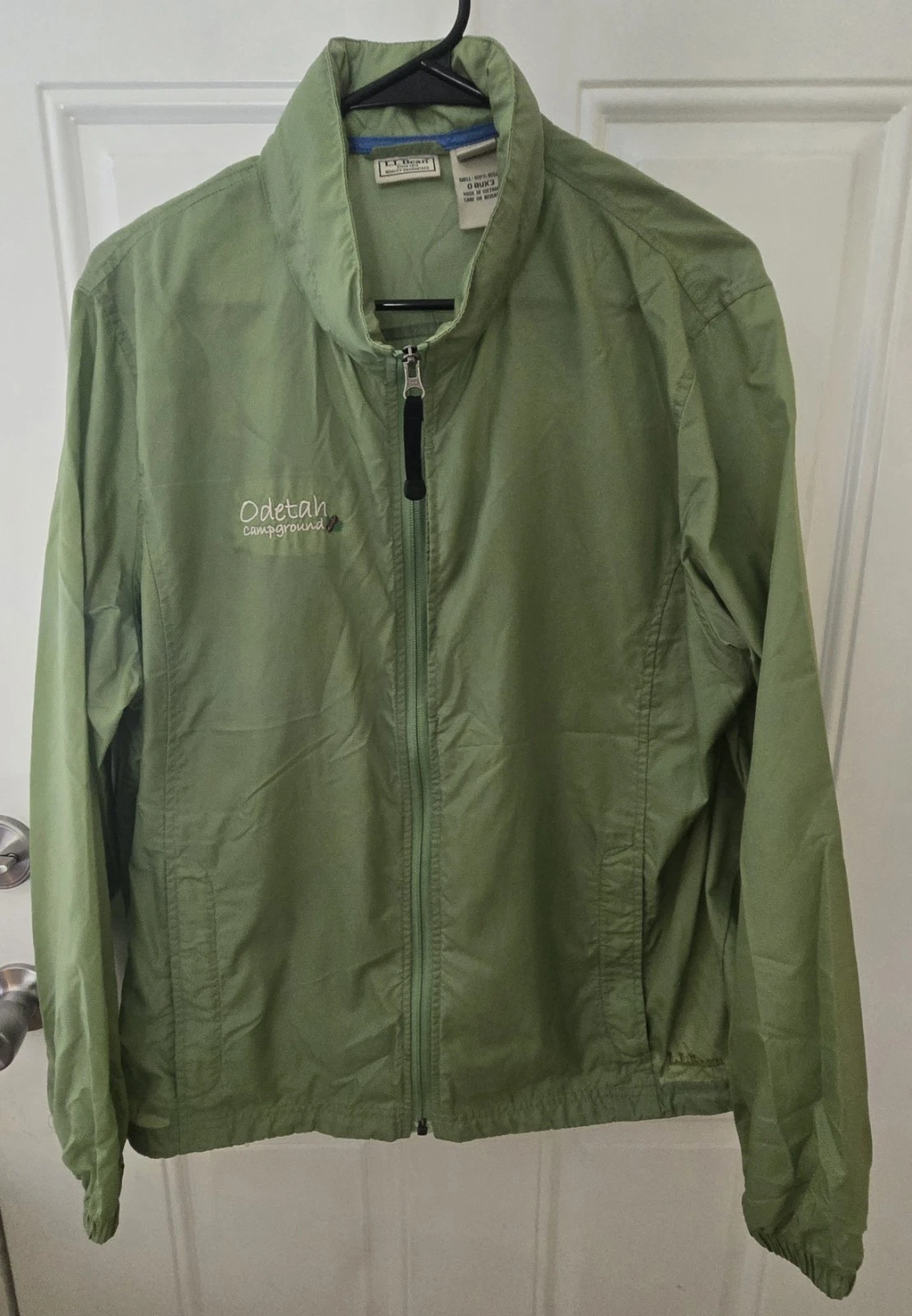 L.L. Bean Women's Light Nylon Full Zip Windbreaker Jacket Green Size XL