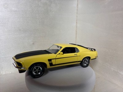 Franklin Mint 1969 Ford Mustang Boss 302 1:24 Diecast Yellow w/ Box