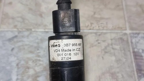 AUDI A3 8P1 Scheinwerferwaschmotor 3B7955681 2.00 Diesel 100kw 2004 18242831