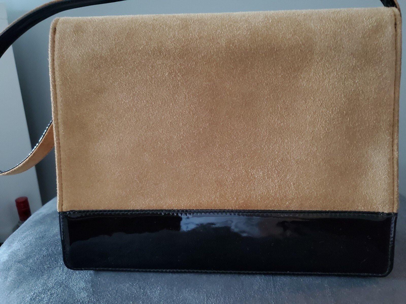 Vintage Authentic Chanel Black Patent and Tan Suede Flap Logo Bag NWOB image 4