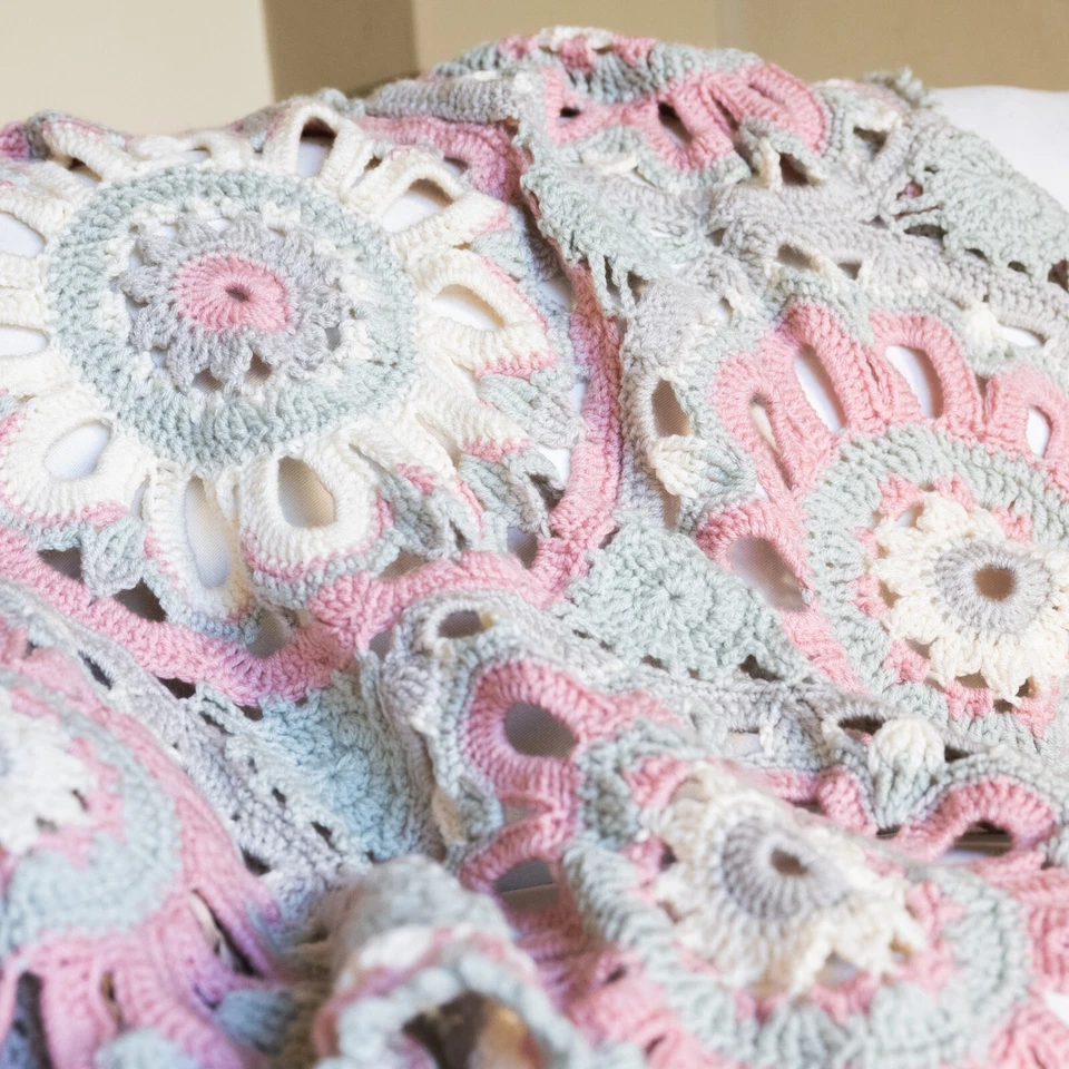 (Paquete de 3) Hilados marca Lion 860-300E hilo Vanna's Choice, niebla de mezclilla Foto 4 de 4