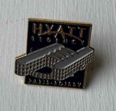 RAR Pin Vintage Hyatt Regency Paris Roissy