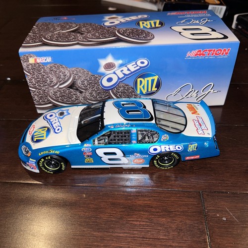 Dale Earnhardt Jr 2004 OREO RITZ #8 Action  1:24 - Picture 1 of 2