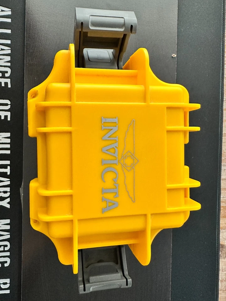 Invicta Men's 12847 Specialty Blue Polyurethane Blue Dial Watch - Image 3 of 3